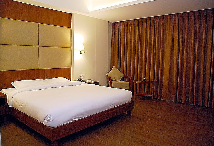 AC Executive Room with High Speed WIFI