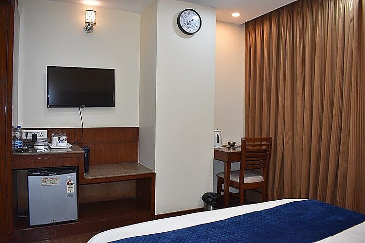 AC Studio Room with High Speed WIFI