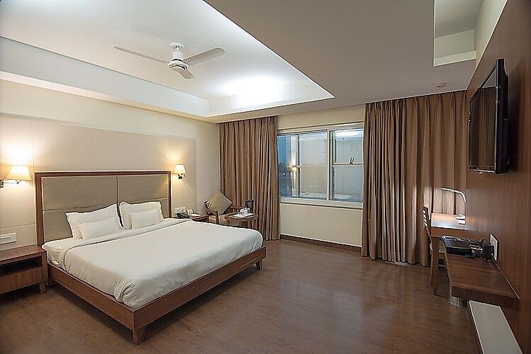 L N Hotels & Resorts AC Deluxe Room with High Speed WIFI 3