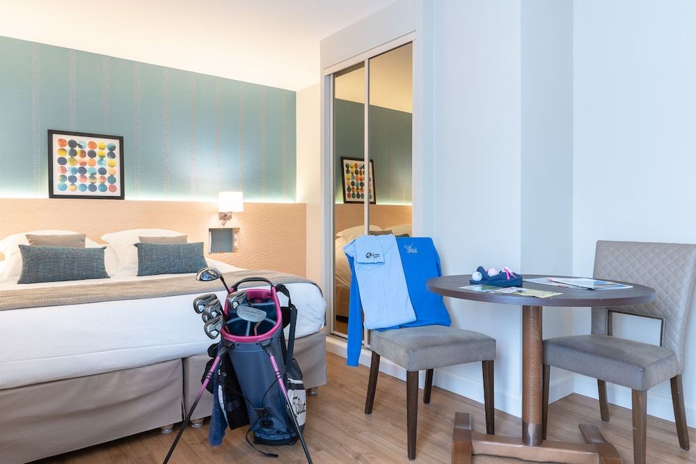  La Closerie – SPA & Résidence Hôtel Comfort Room, Balcony 9