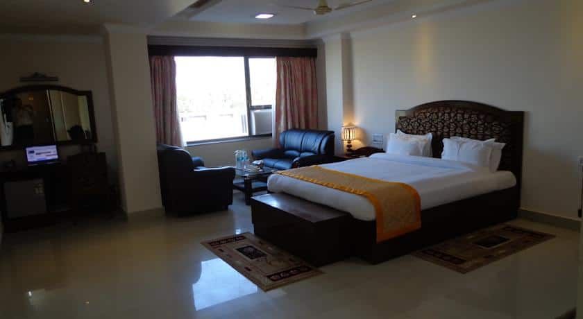Bodhgaya Regency Hotel Executive Double or Twin Bed Room 13