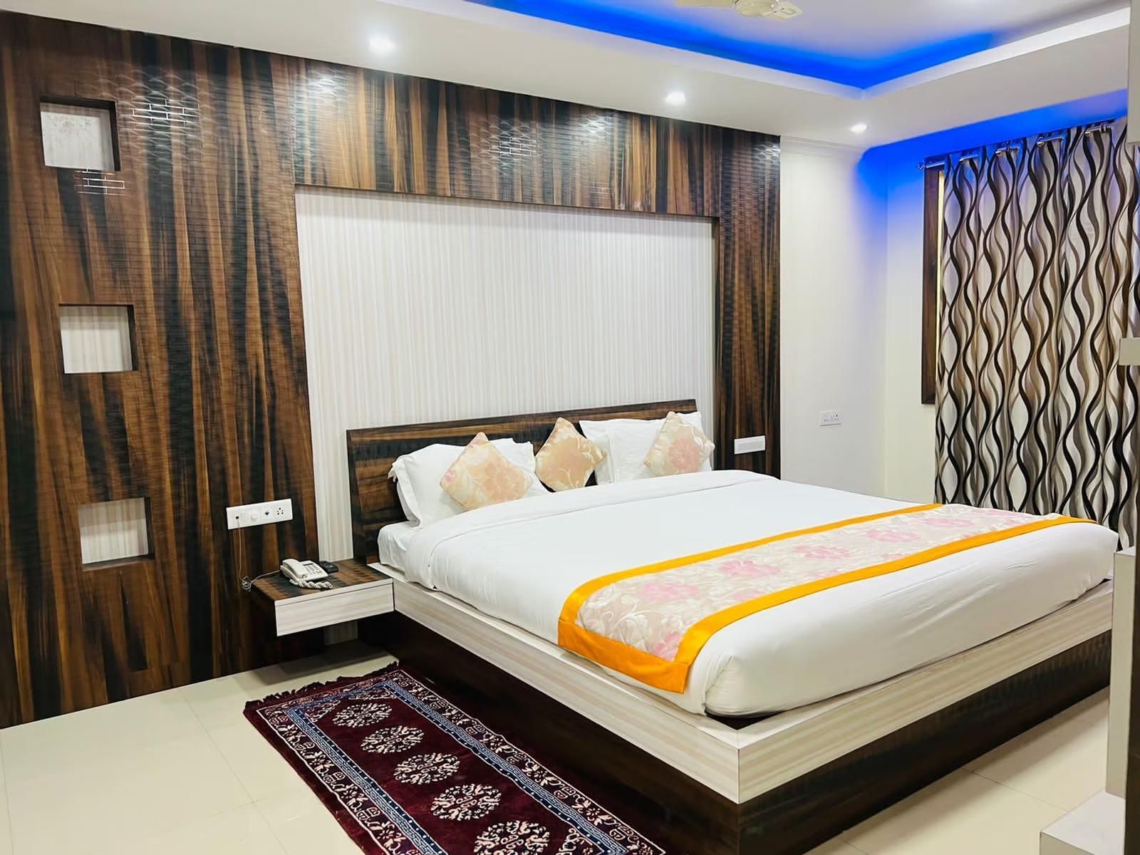 Bodhgaya Regency Hotel Executive Double or Twin Bed Room 12