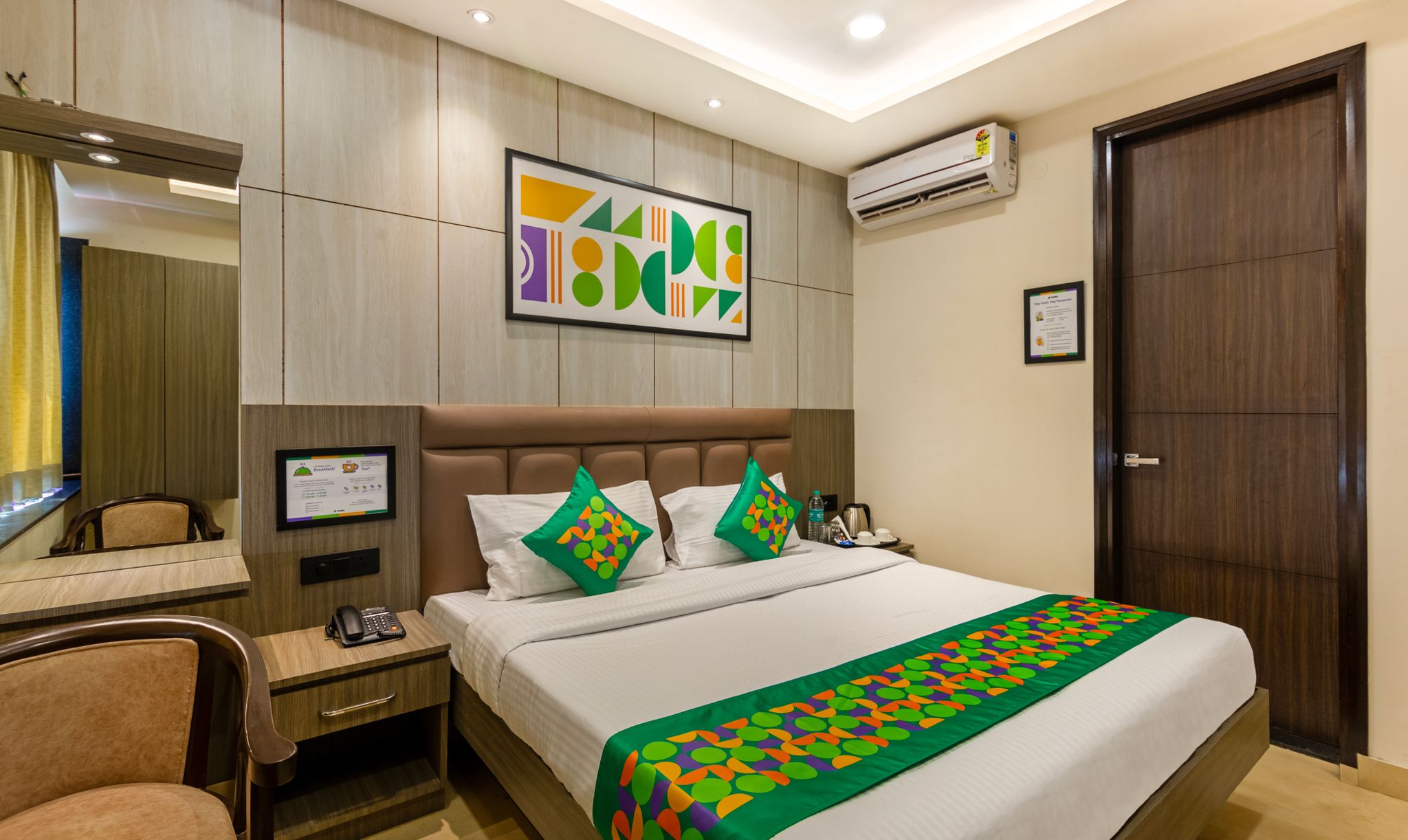 Treebo Bombay Palace Standard Room 6