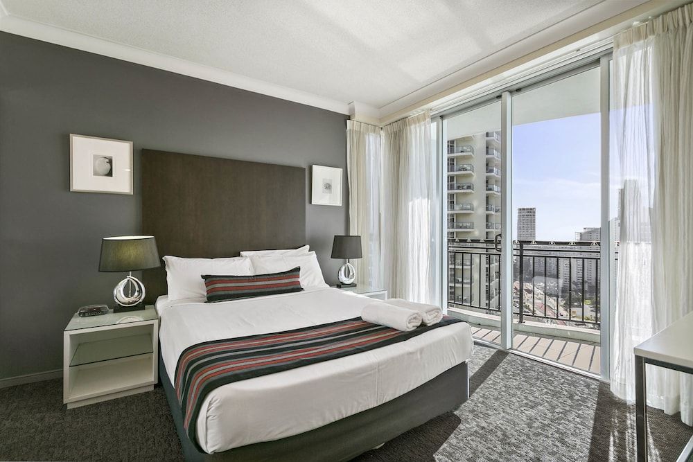 2 Bedroom 2 Bathroom Apartment