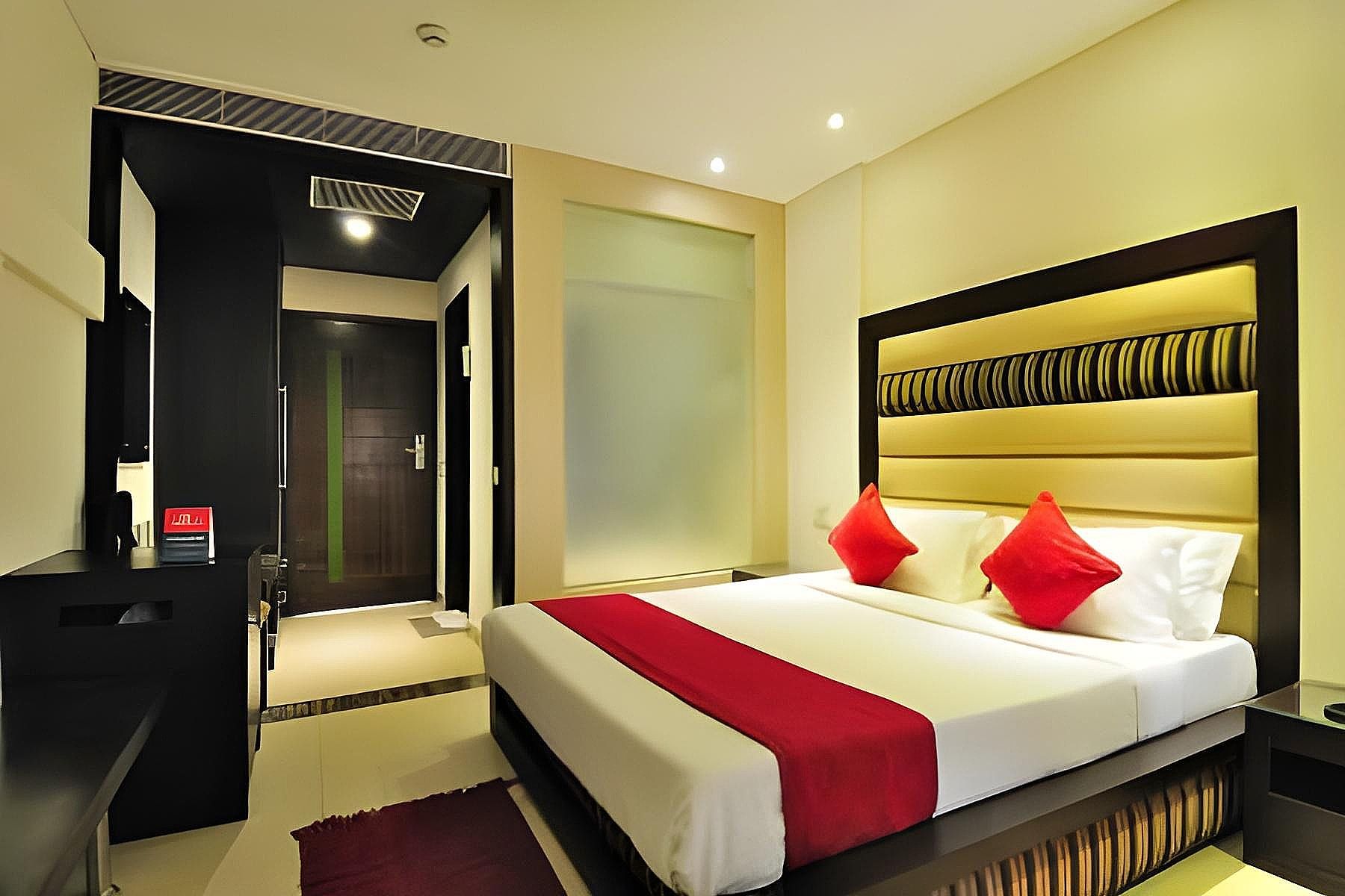 Hotel Landmark Chandigrah Deluxe Room 9