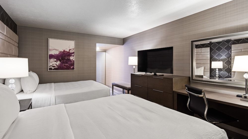 Abbey Inn Standard Two Queen Beds 3