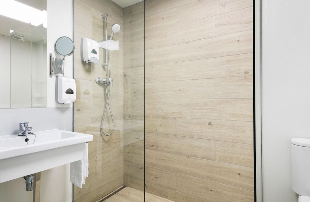 Aparthotel BCN Montjuic Double Room 4