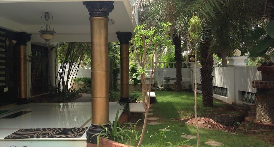undefined Signature Crest New Cloud 7 Resort Chennai