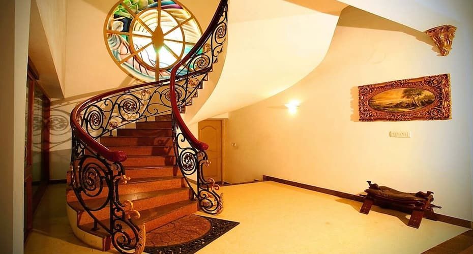 undefined Pleasant Stay 4