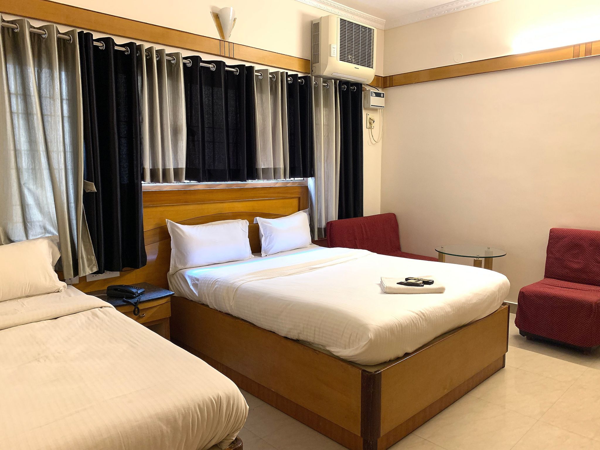 Half Moon Palace Standard Double Room 3