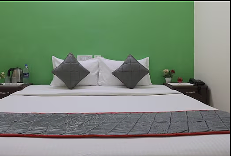 Deluxe Double AC Room
