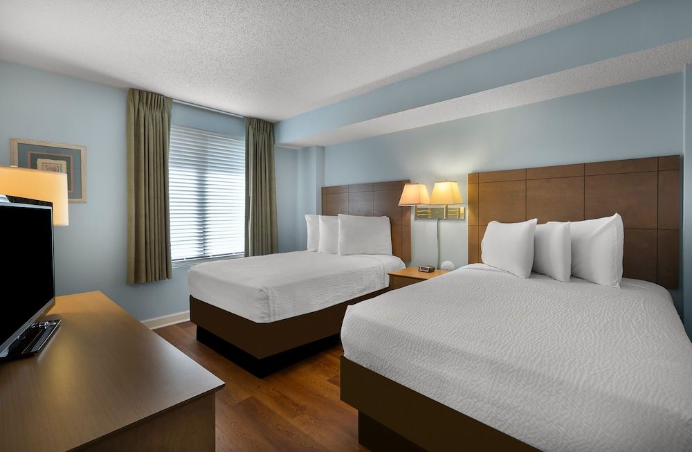 Condo, 2 Bedrooms