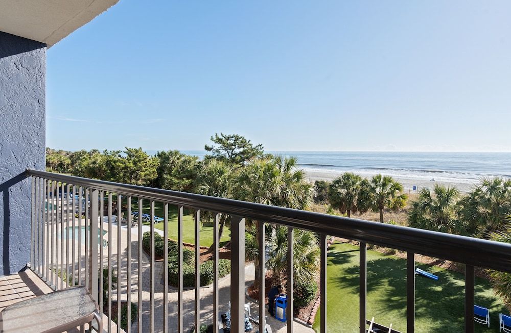 Beach Colony Resort Oceanfront King Executive Suite 2