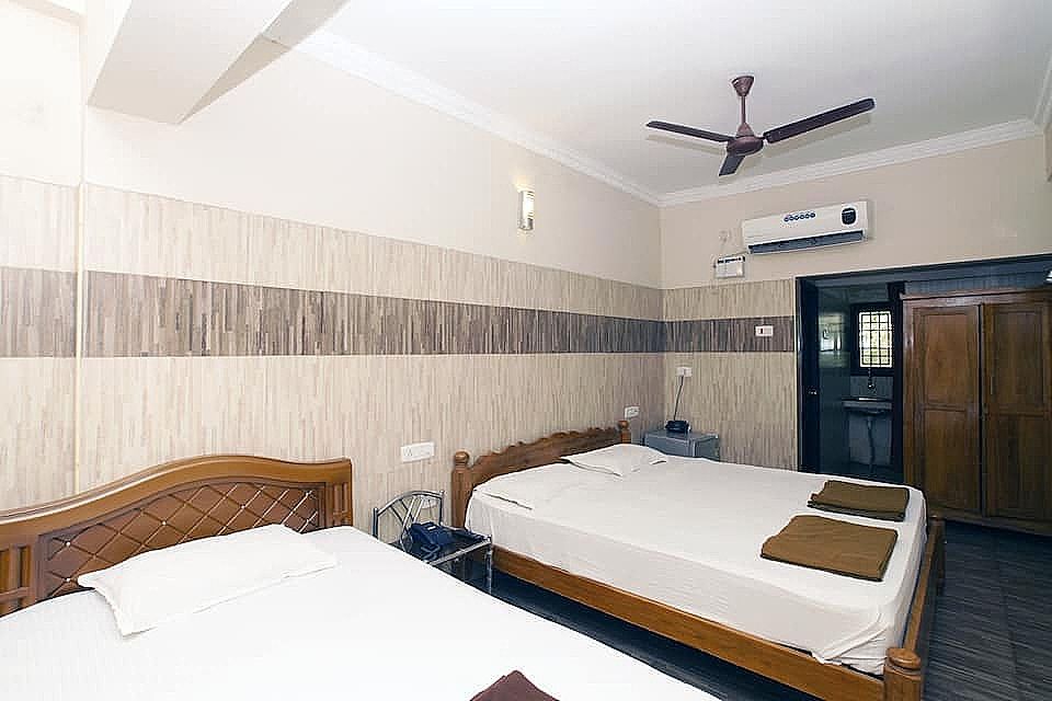 Deluxe Double Bedroom