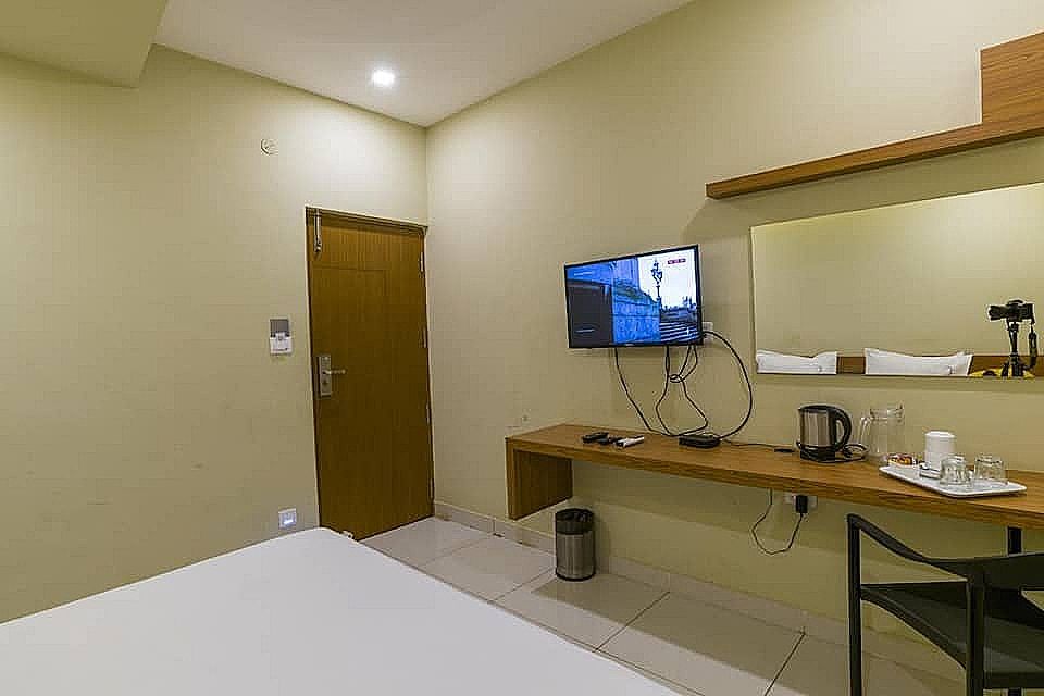 HOTEL CRESCENT INN  Executive Room 4