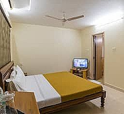 Crescent Homes Deluxe Room 24
