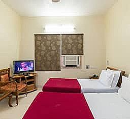 Crescent Homes Deluxe Room 25