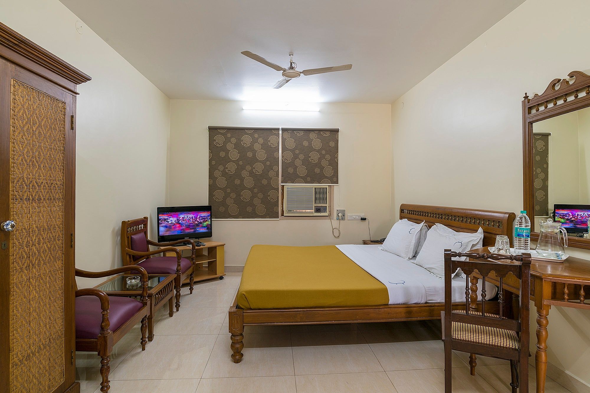 Crescent Homes Deluxe Room 15