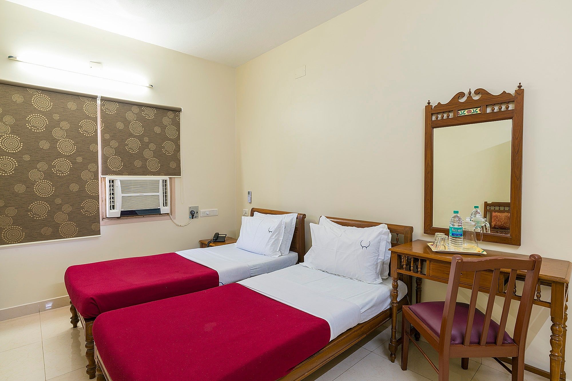 Crescent Homes Deluxe Room 13