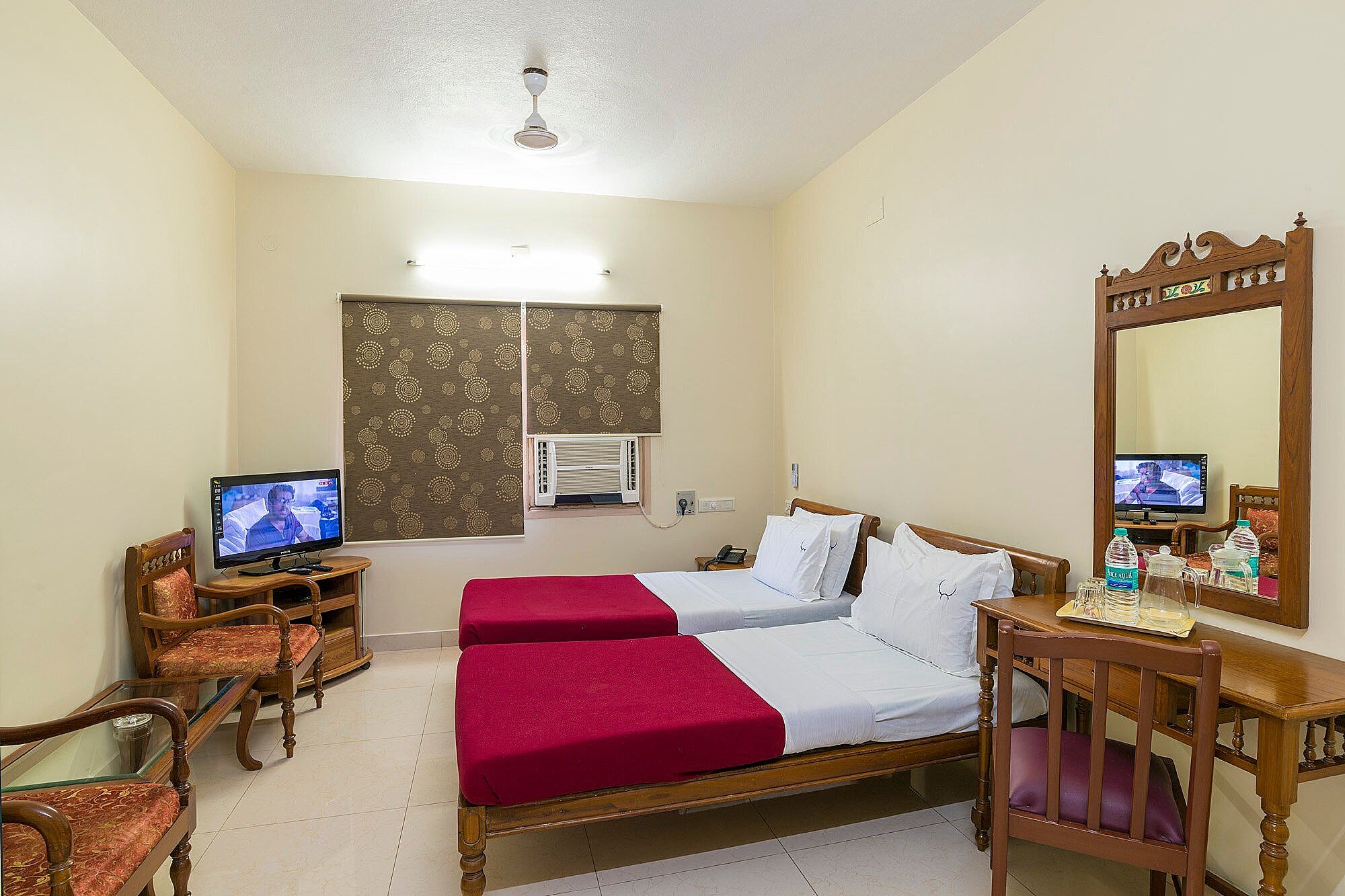 Crescent Homes Deluxe Room 19