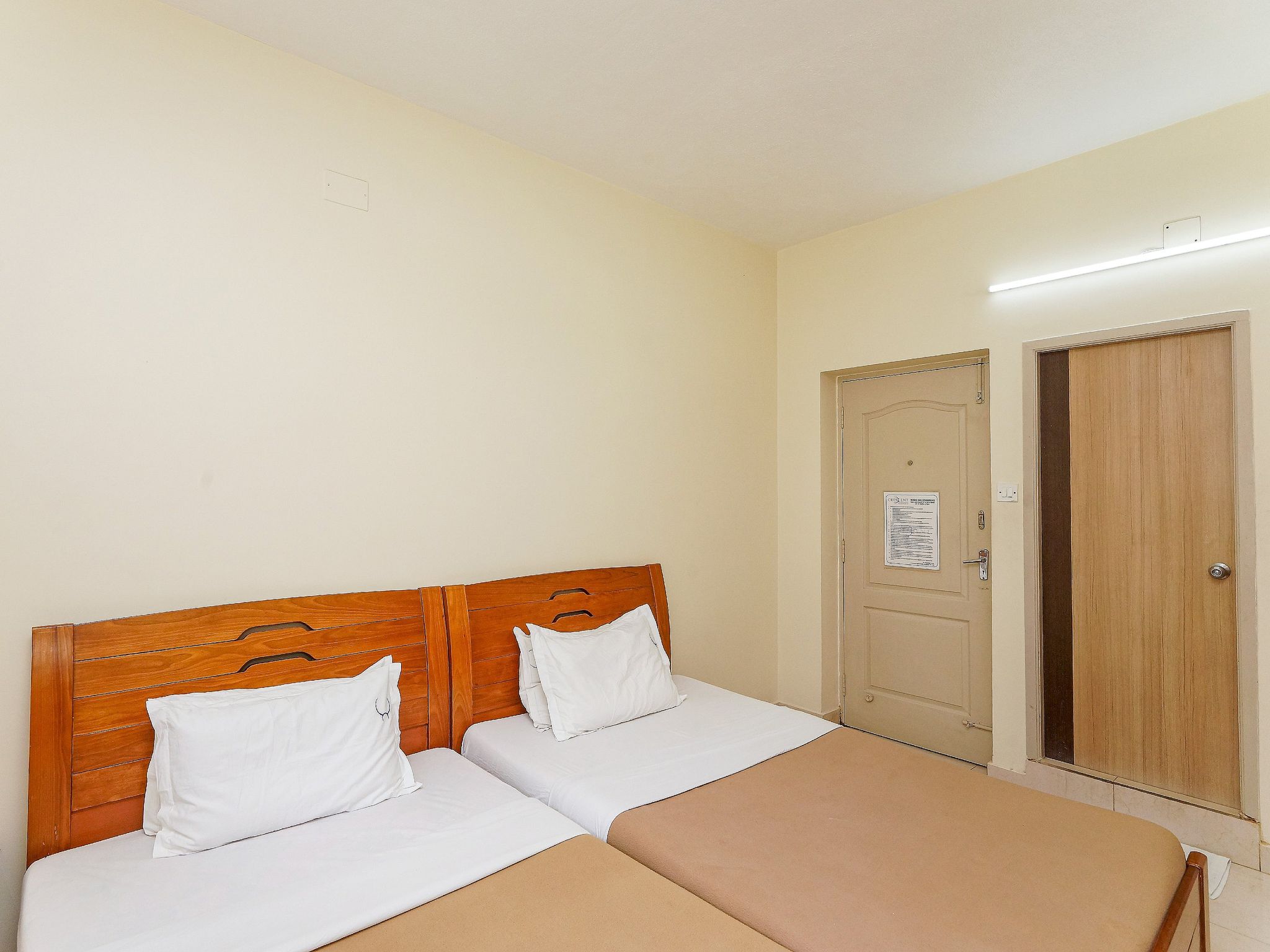 Crescent Homes Deluxe Room 23