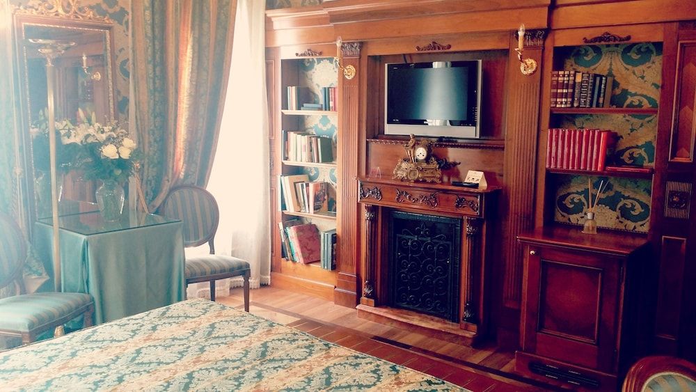 Bellevue Luxury Rooms – San Marco Luxury Deluxe Double Room (San Marco View) 9