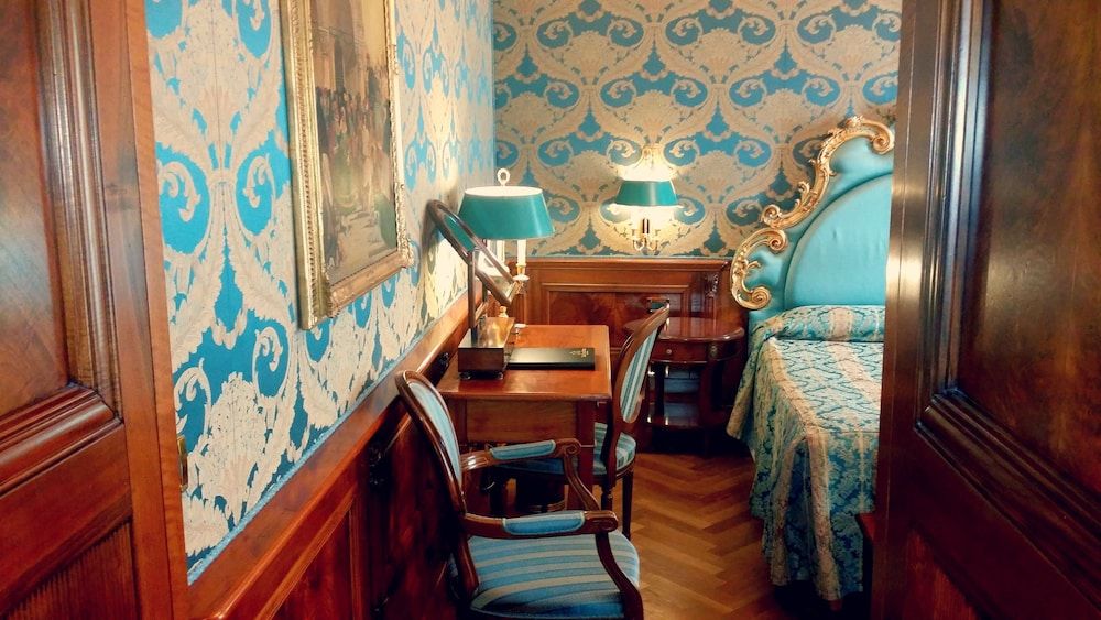 Bellevue Luxury Rooms – San Marco Luxury Deluxe Double Room (San Marco View) 8