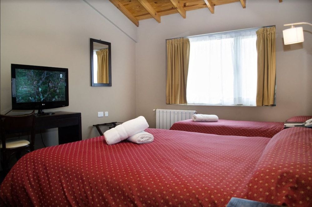 Marcopolo Suites Calafate Triple Room, 3 Twin Beds 4
