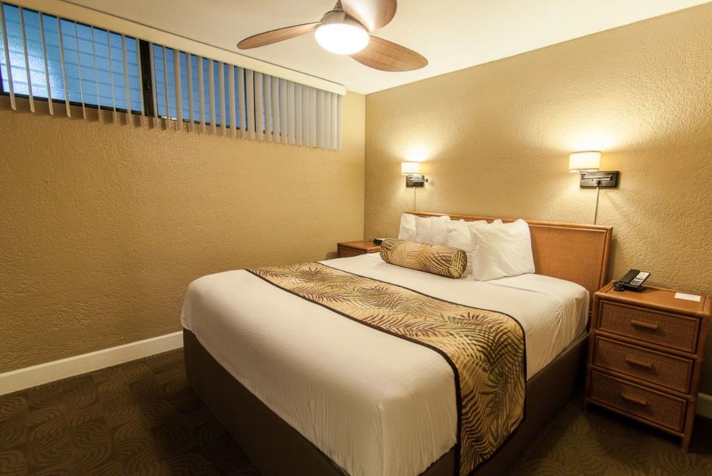 undefined Kona Reef Resort