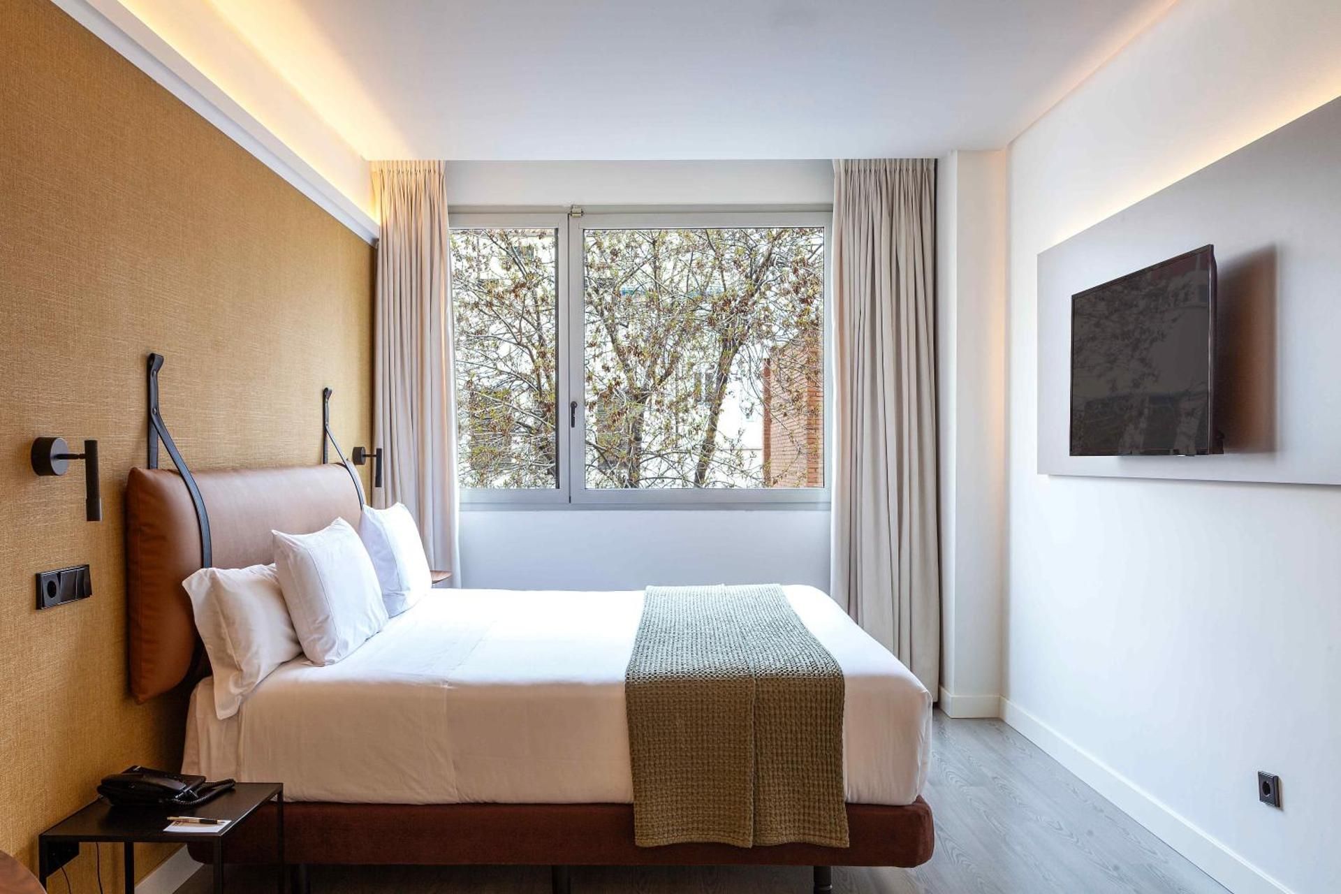 undefined Suites Viena Plaza de España 3