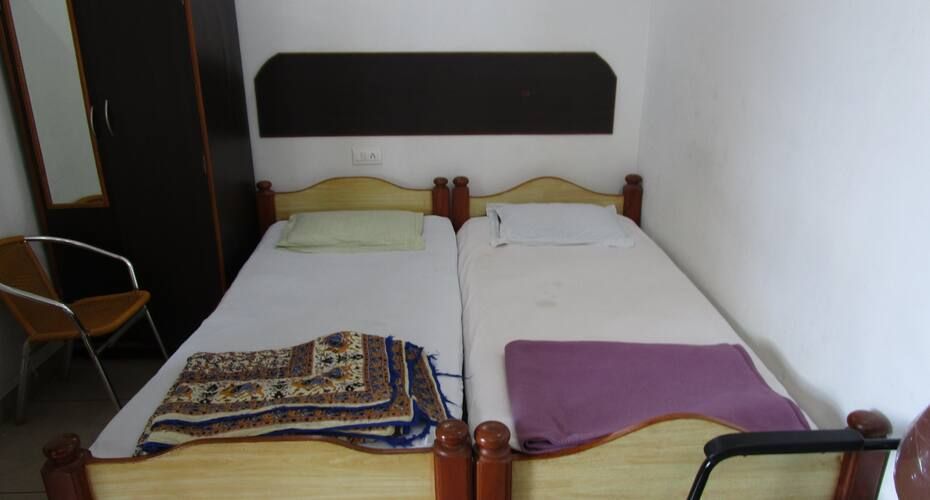 undefined Emgee's Residency 4