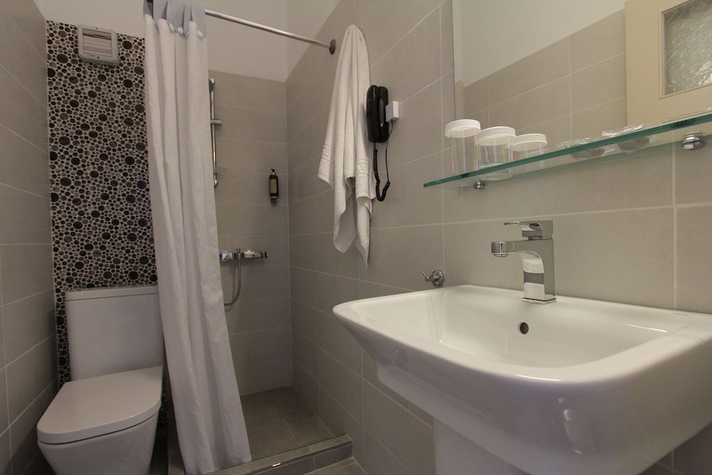 Pan Hotel Single Room 15