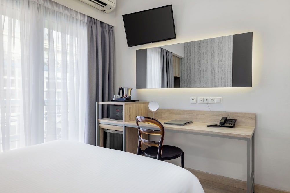 Pan Hotel Single Room 3