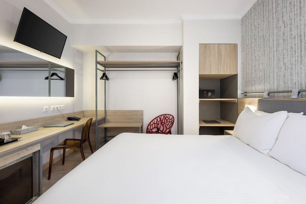 Pan Hotel Single Room 7