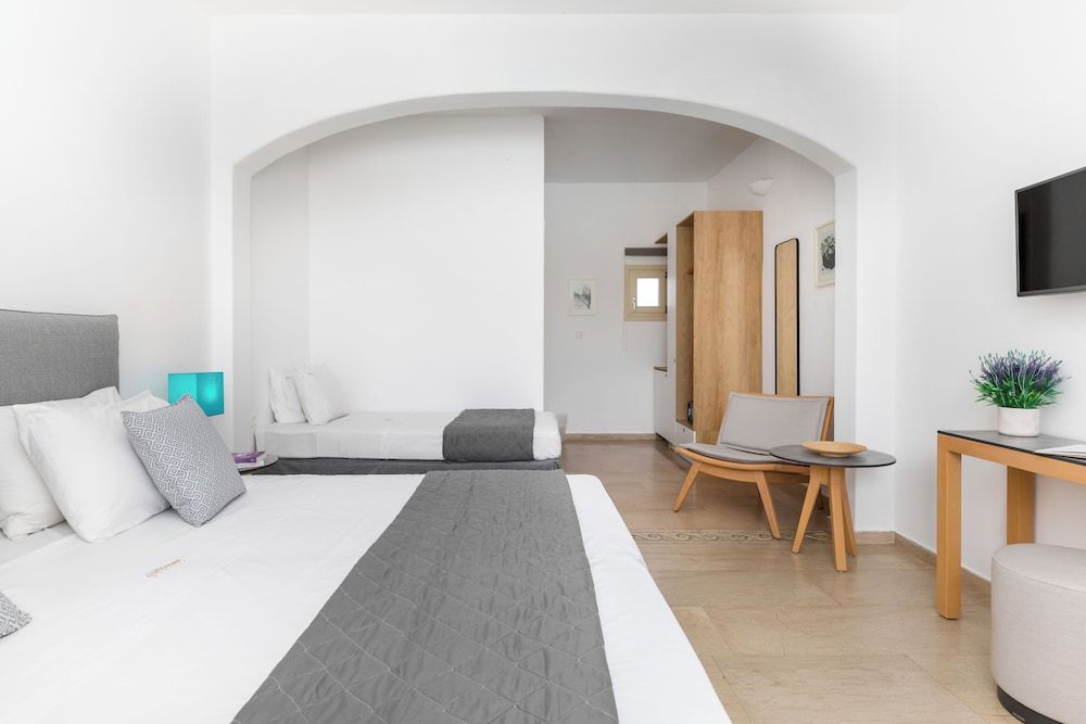 Corfos Hotel Superior Room, Pool View 4