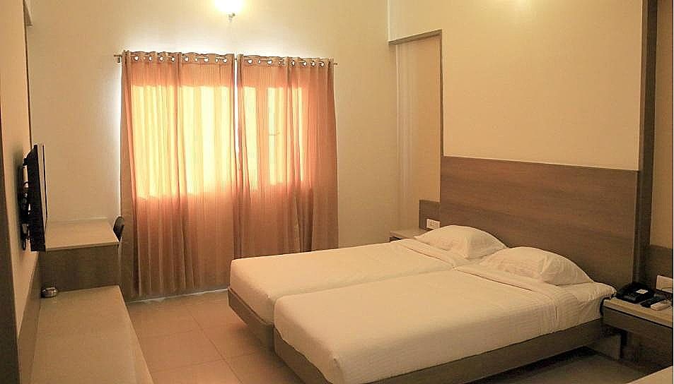 Economy Room