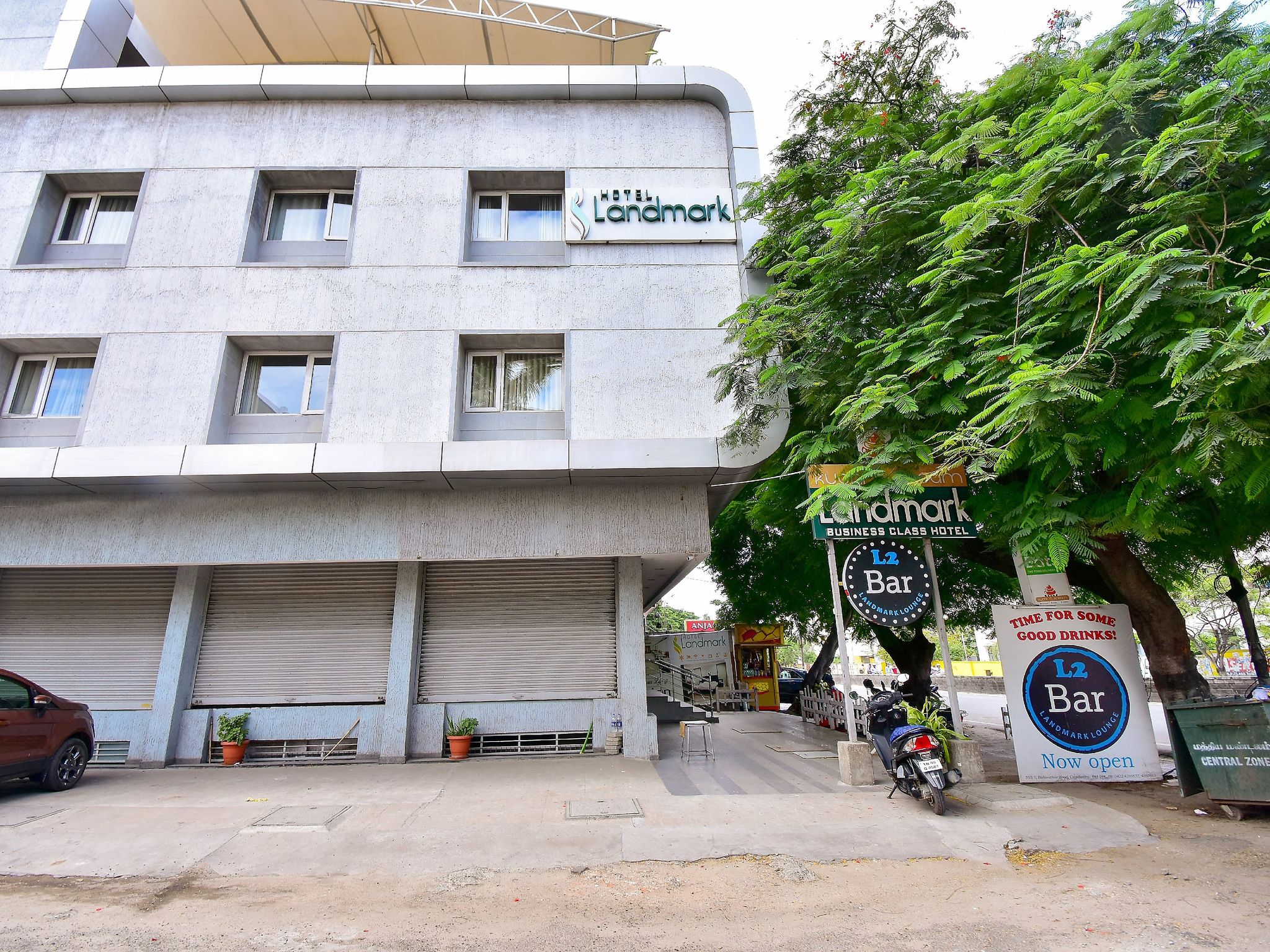 undefined Hotel Land Mark 6