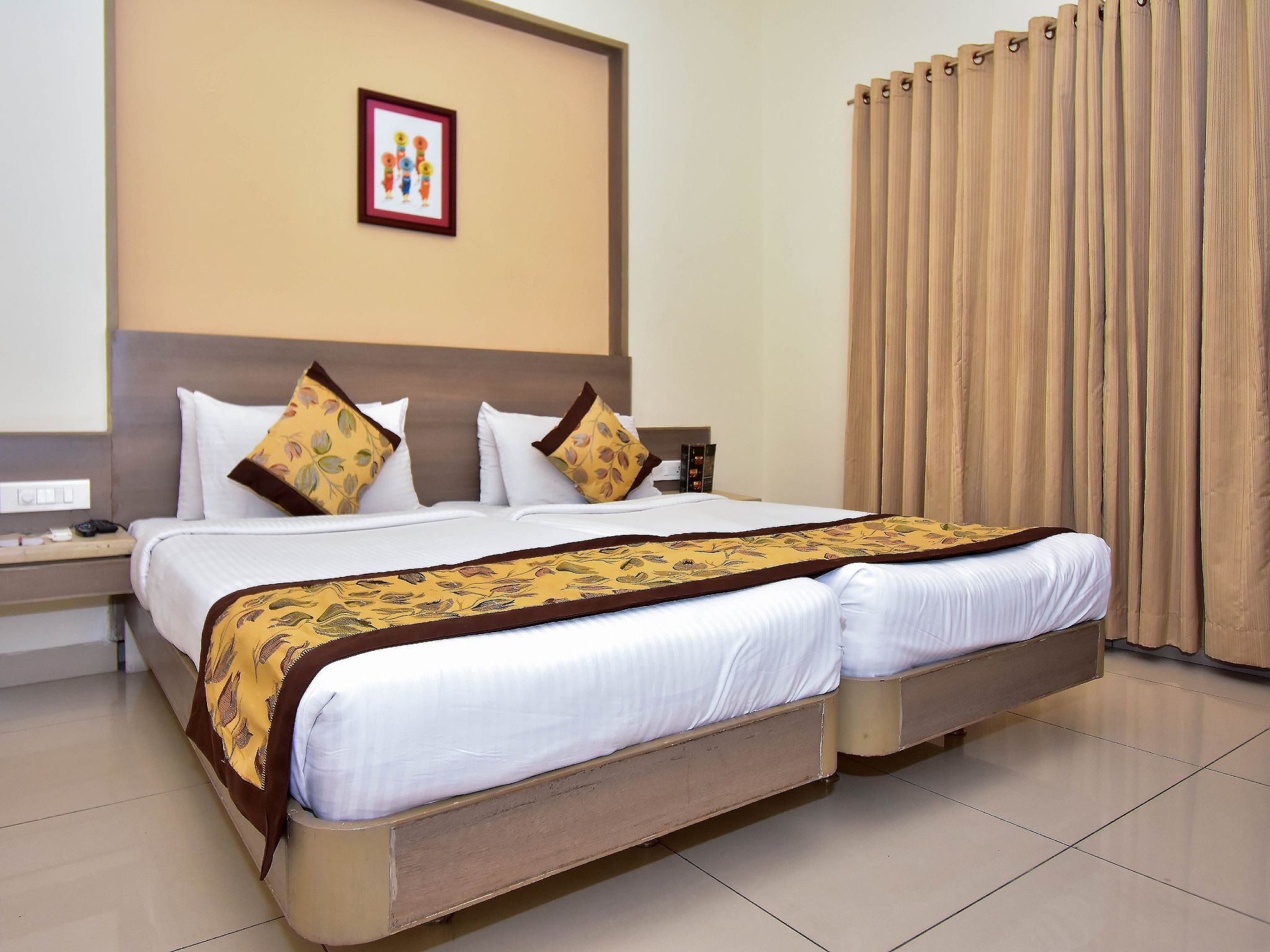 Economy Room
