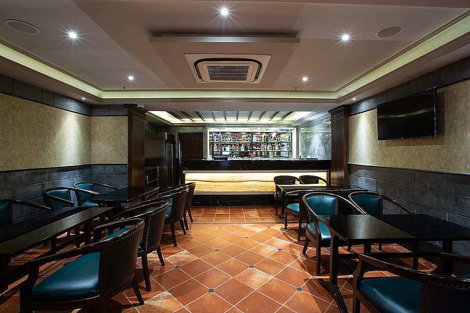 Bar