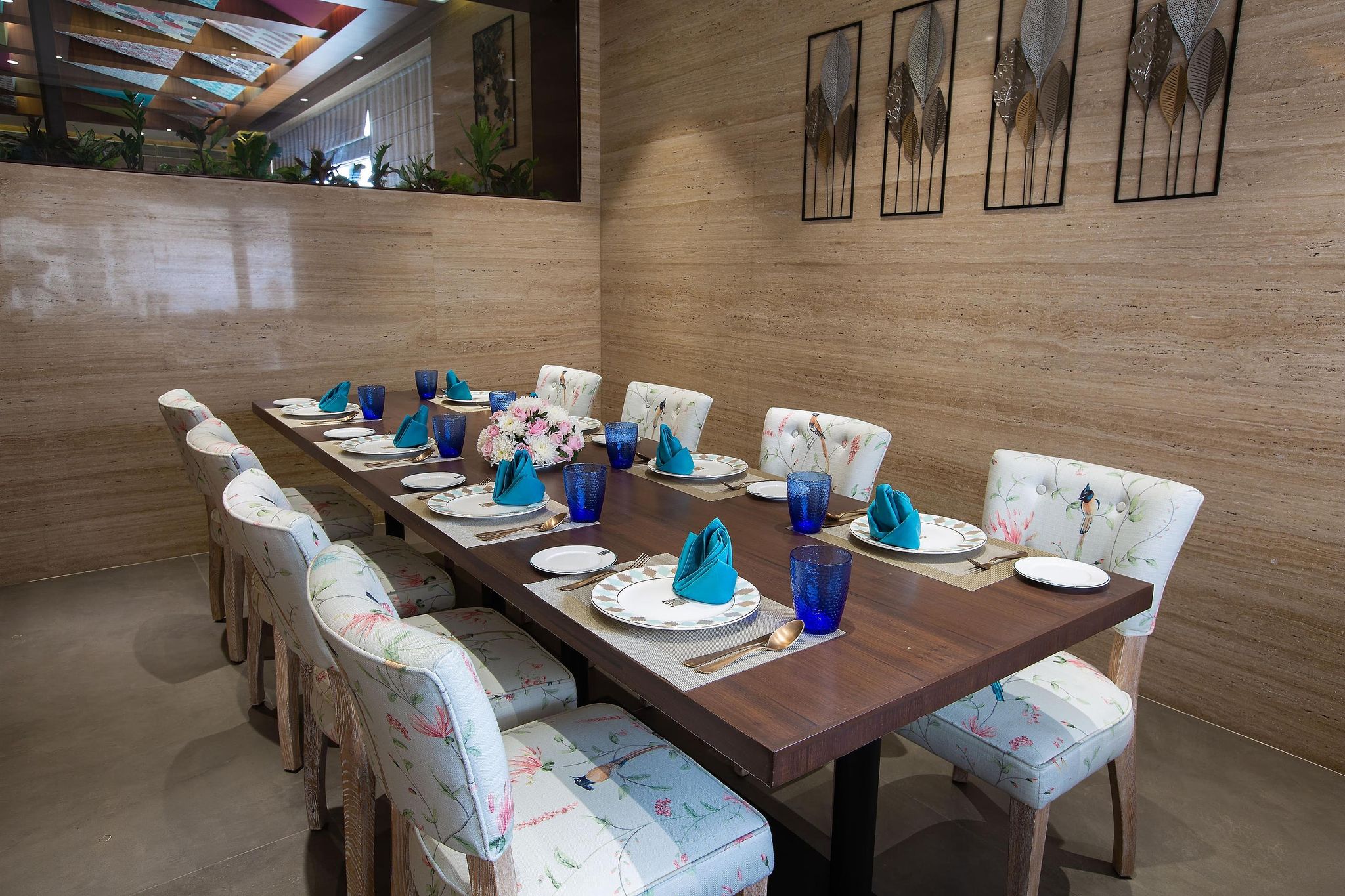 Food & Dining