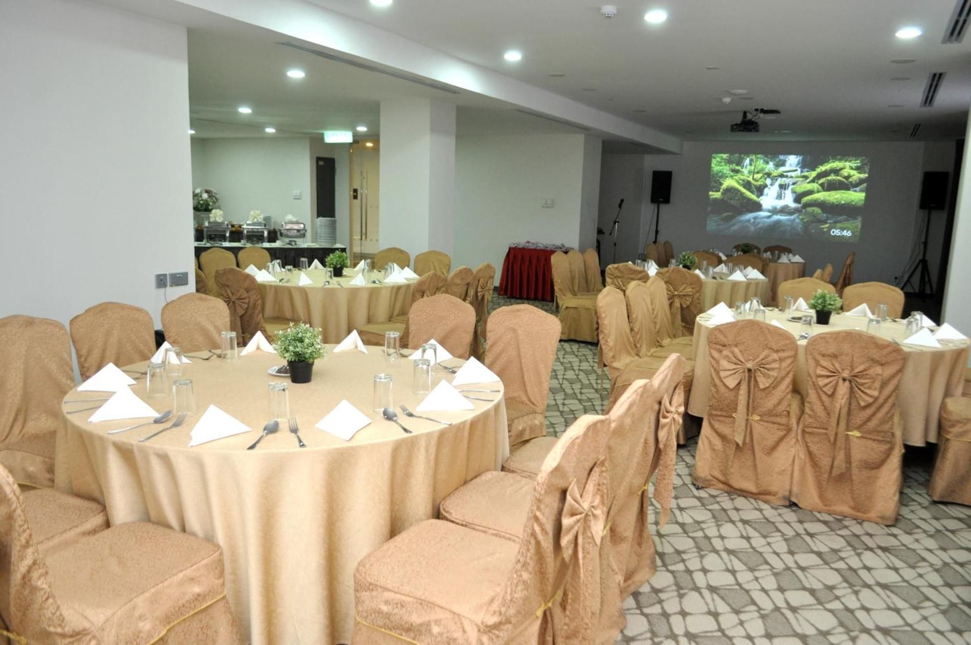 banquet hall