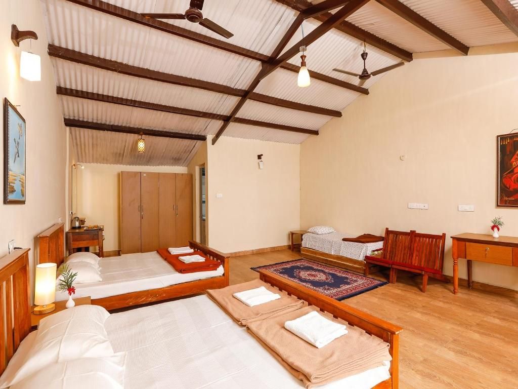 DEVASHOLA HOMESTAY Madwa 3