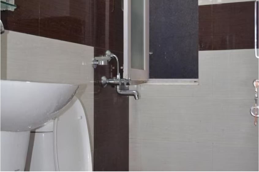 Super Deluxe Room (30 steps Walking- No Parking )