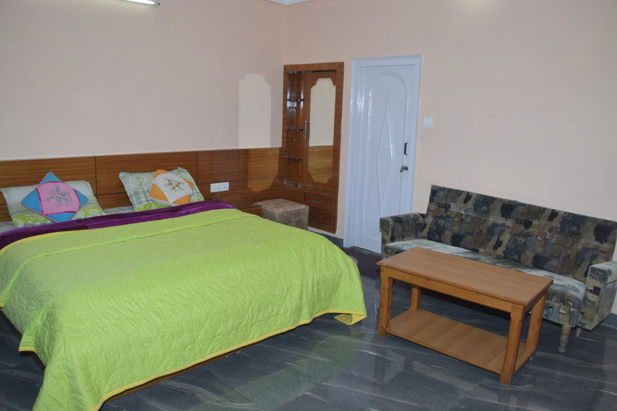 Deluxe Room (30 steps Walking-No Parking) ( veg. Only )