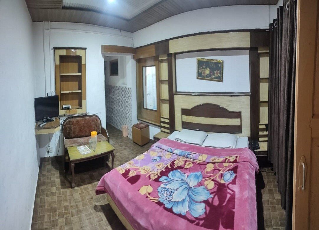 undefined Hotel Satpushap  5