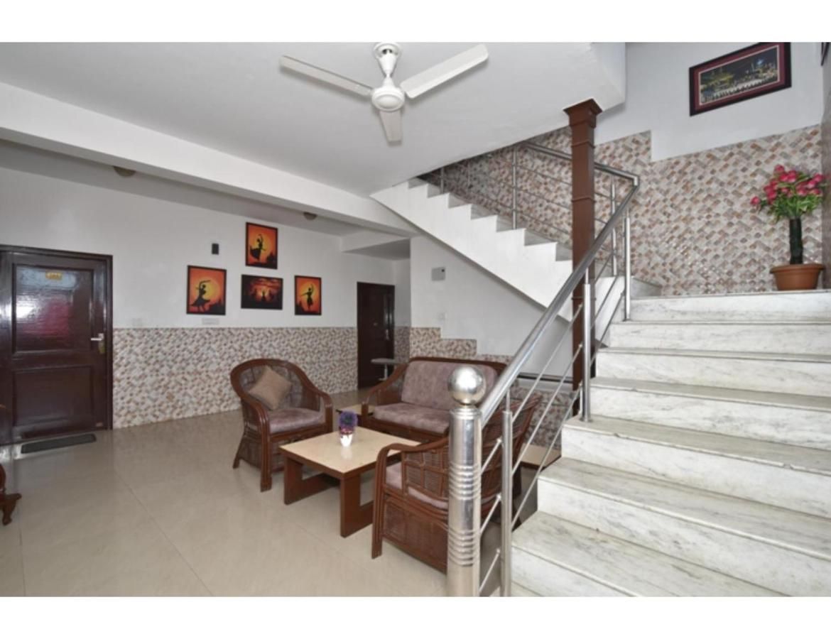 undefined Hotel New Palace 4