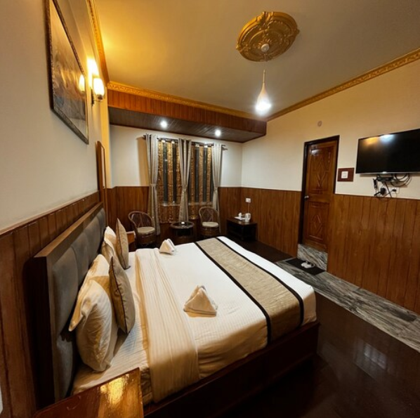 Deluxe Double Bed Room with Mattress