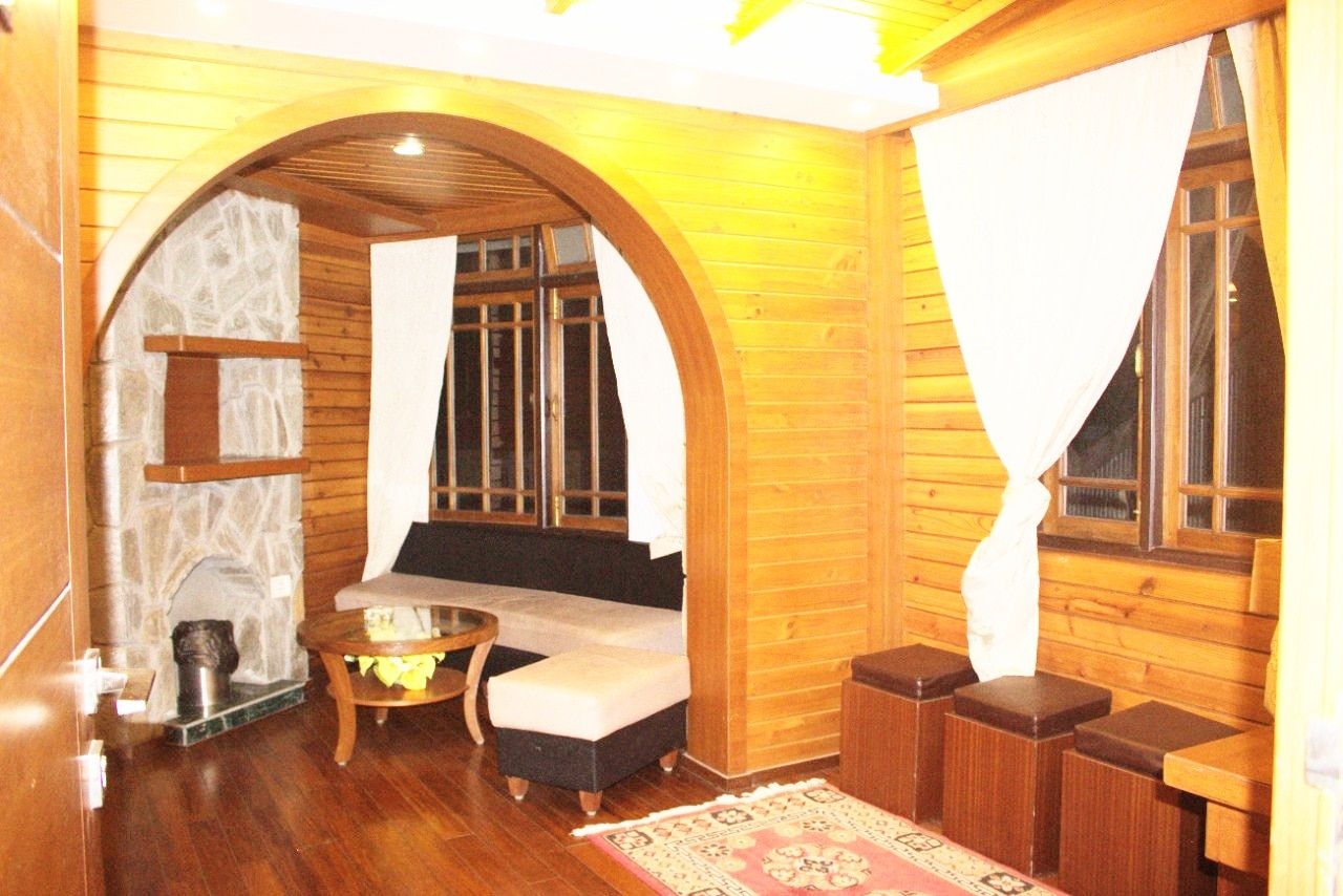 undefined Hotel Aristocrat 7