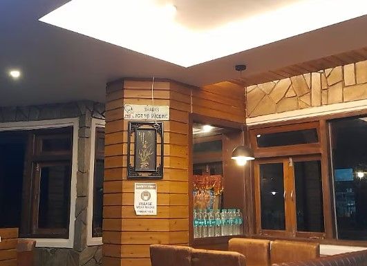 undefined Hotel Aristocrat 8