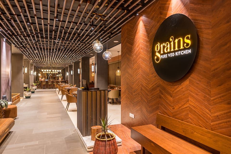 Food & Dining